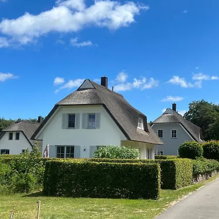 Strandhafer Mit Sauna Stubbenfelde